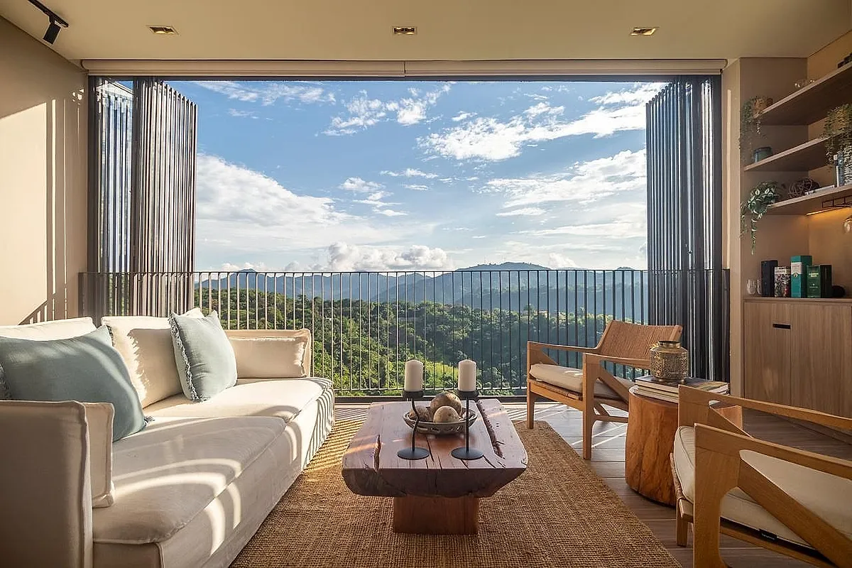 Casa en conjunto cerrado en Providencia García, Anapoima: distribución y lote propio